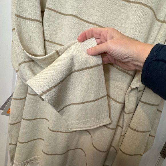 Mens Quiksilver sweater sz XXL lightweight beige.  E1.2 - Picture 10 of 12